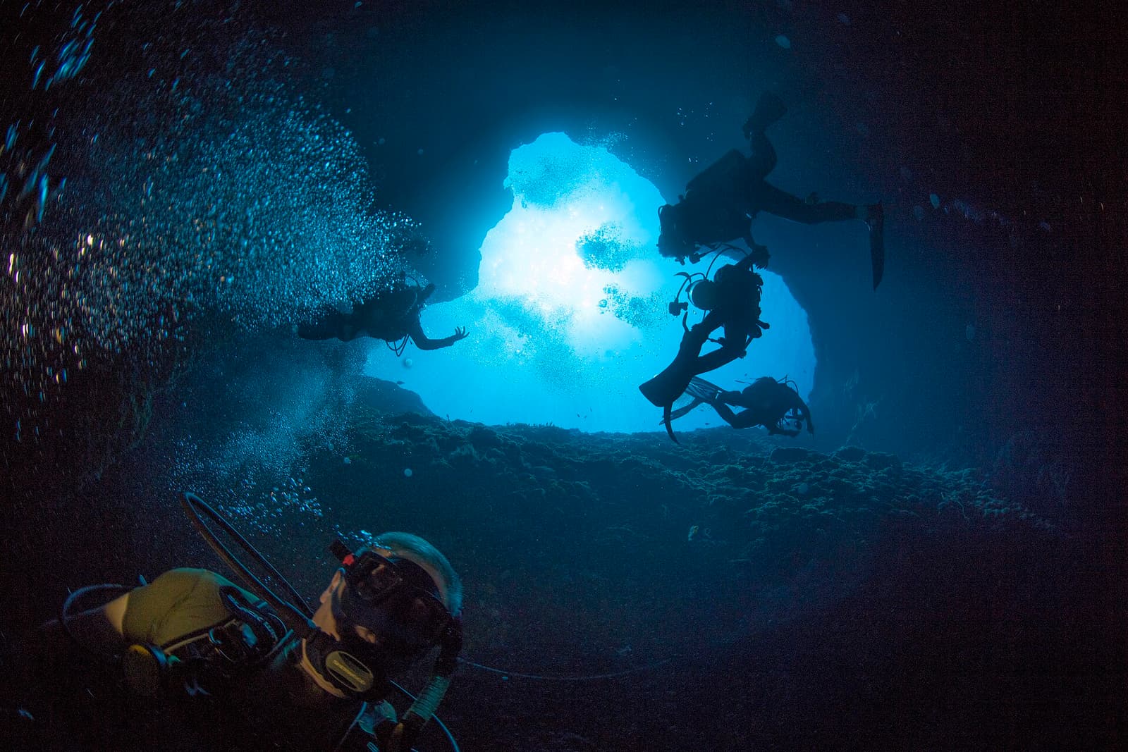 Blue Hole, Guam (39889225045)